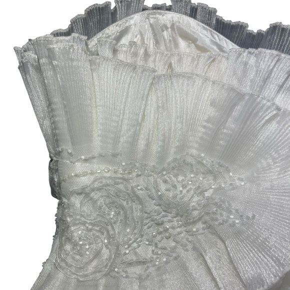 Cinderella Devine Vtg 3D Beaded Tiered Strapless White Wedding Cocktail Dress - Picture 9 of 16